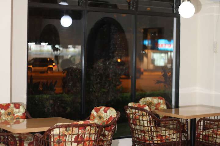 Dining 41 of 61