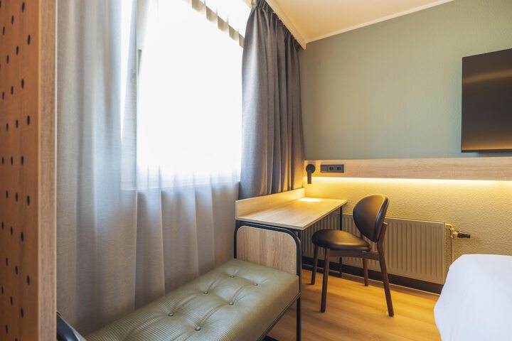 Room 20 of 46