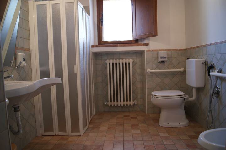 Room 43 of 75
