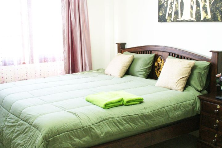 Room 5 of 11