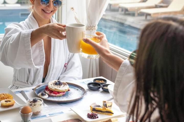 Breakfast/Coffee Service 106 of 125