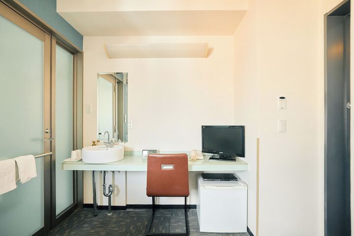 Room amenity