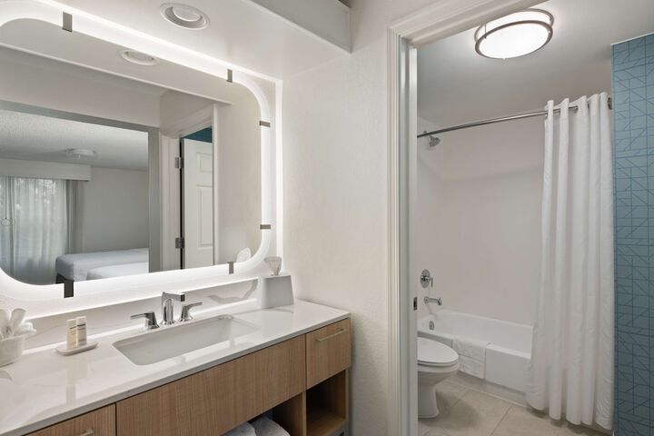Bathroom shower