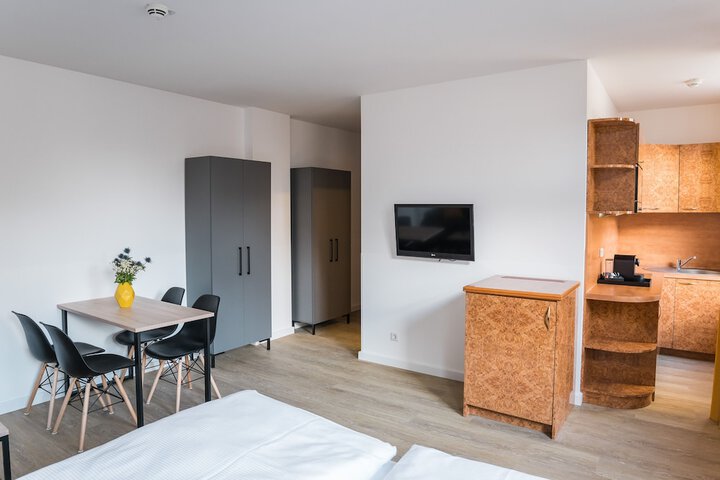 Room 27 of 101