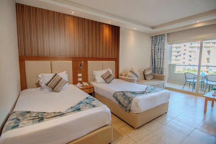 Room 20 of 189