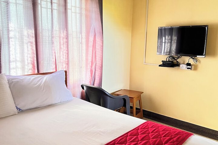 Room 9 of 20