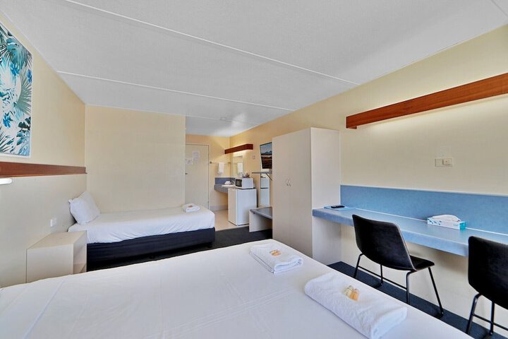 Room 3 of 67