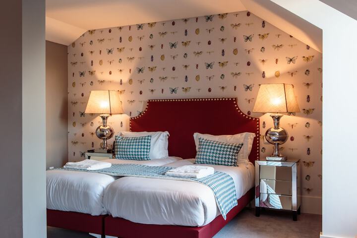 Room 16 of 49