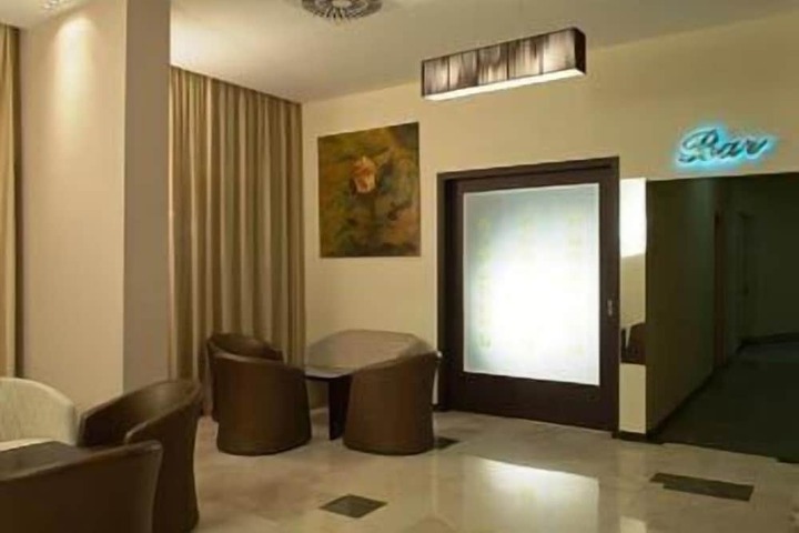 Guest Lobby