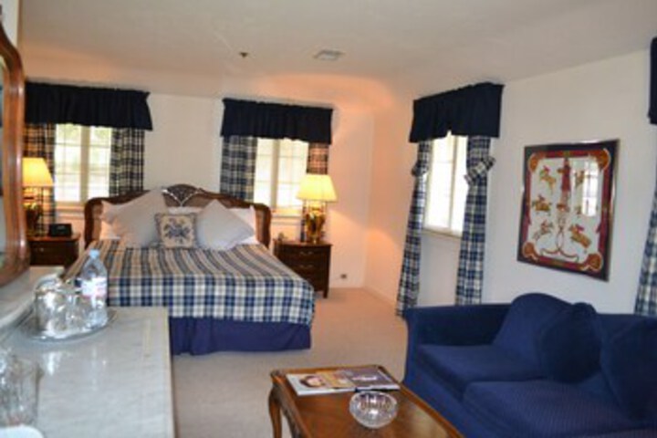 Room 41 of 46