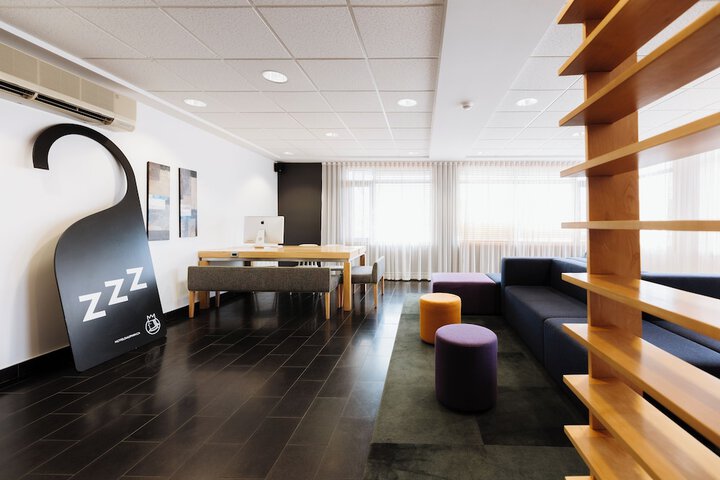 Hotel Interior 11 of 49