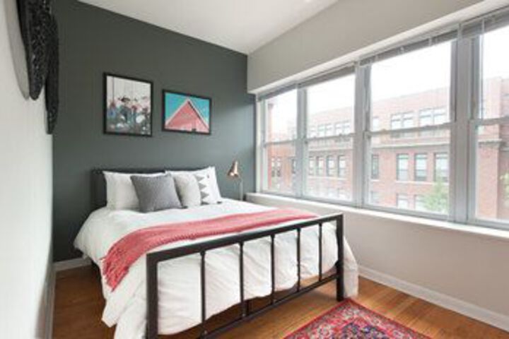 Room 6 of 22