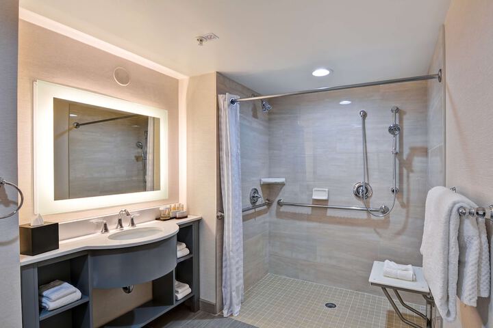 Bathroom shower