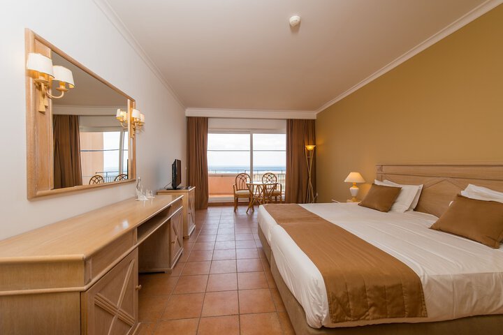 Room 25 of 115