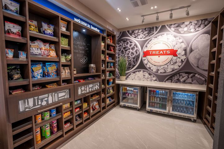 Snack bar