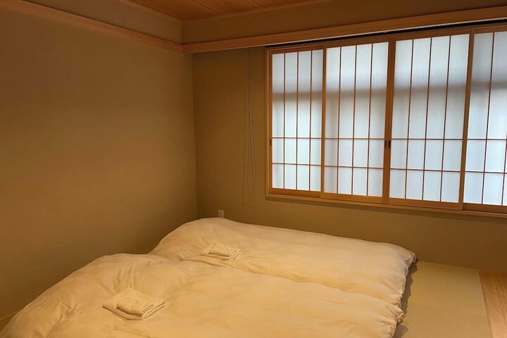 Room 9 of 39