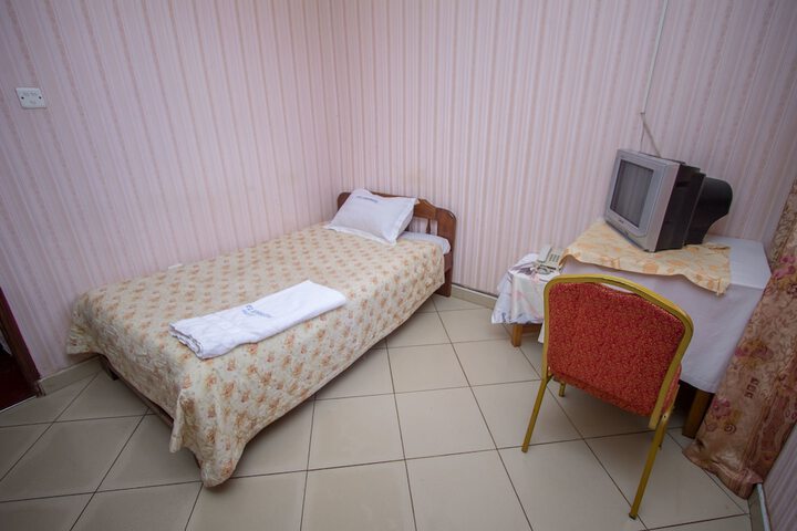 Room 5 of 35