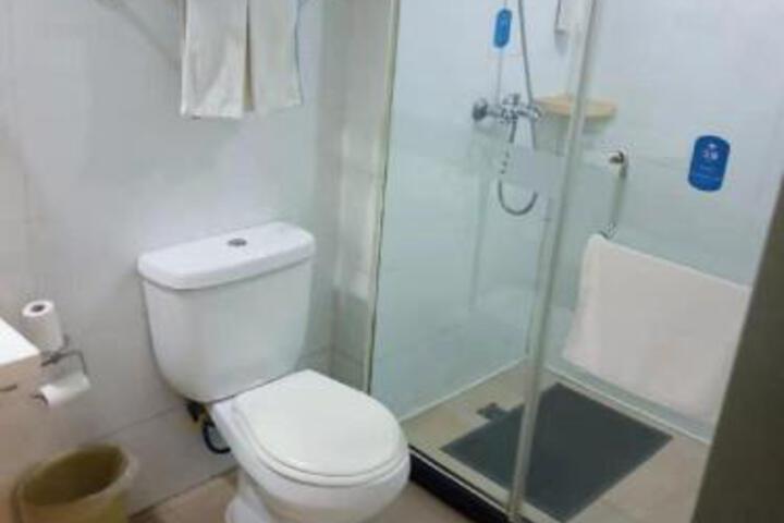 Room 10 of 10