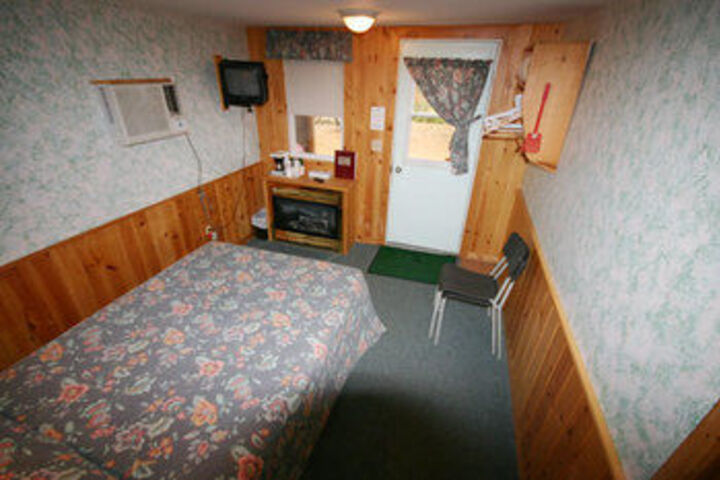 Room 21 of 42