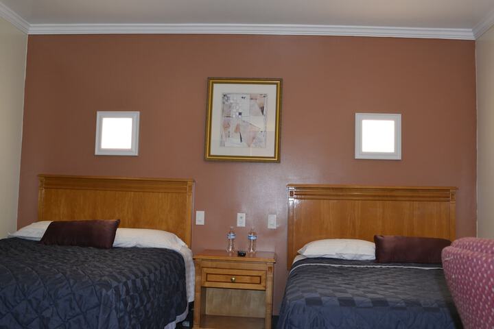 2 Double Bed Room (9 of 14)