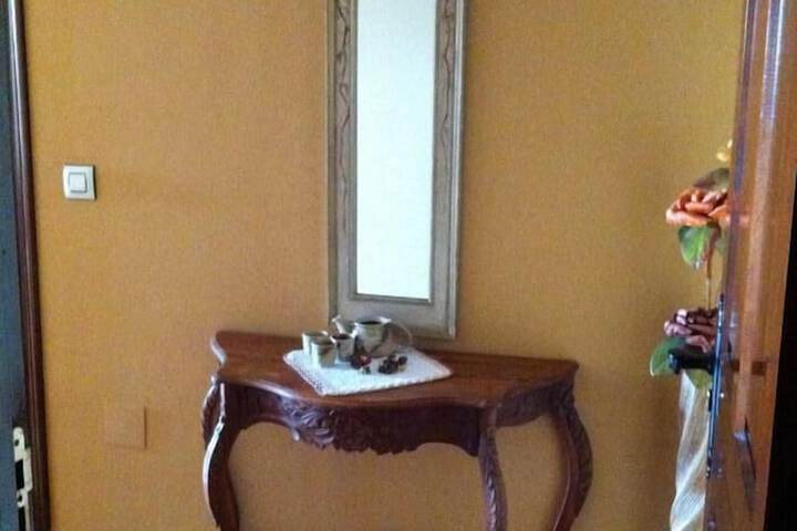 Room 10 of 46