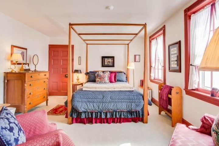 Room 26 of 53