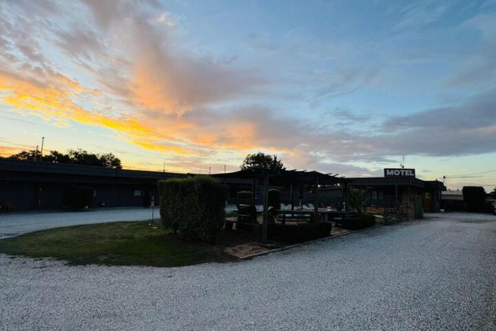 Photo of Calder family motel