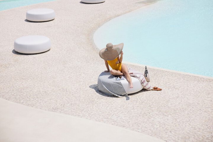 Pool 65 of 100