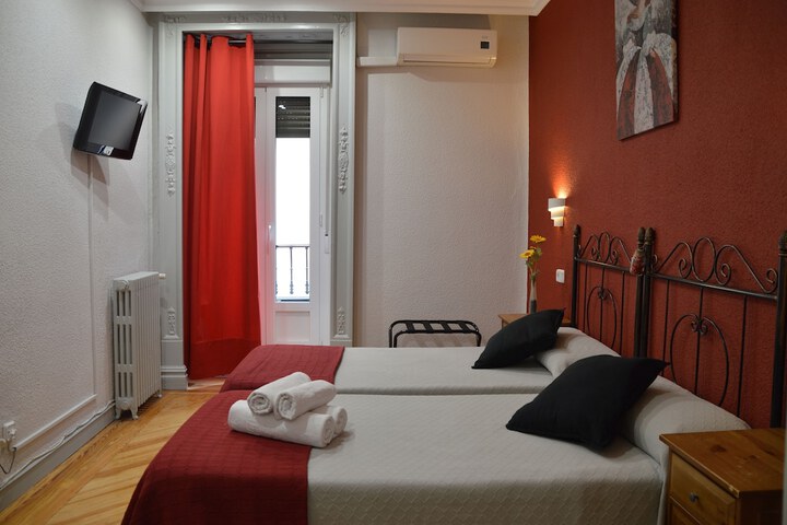Room 21 of 44
