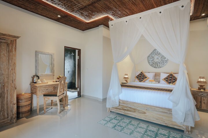 Room 3 of 21