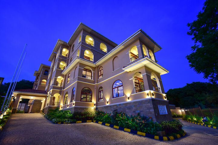 Hotel 80 of 82