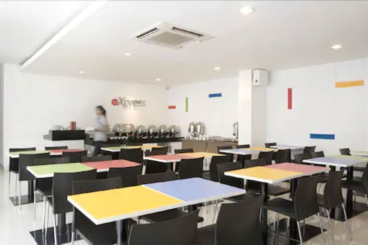 Dining Photos