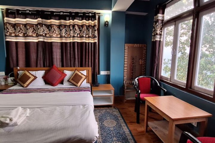 Room 5 of 21