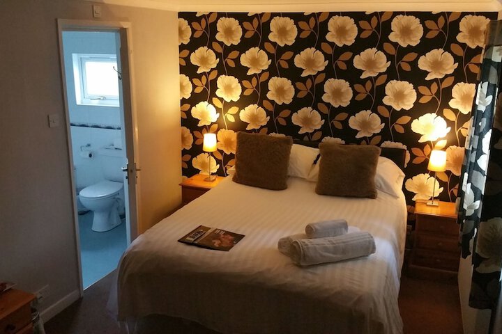 Room 4 of 29