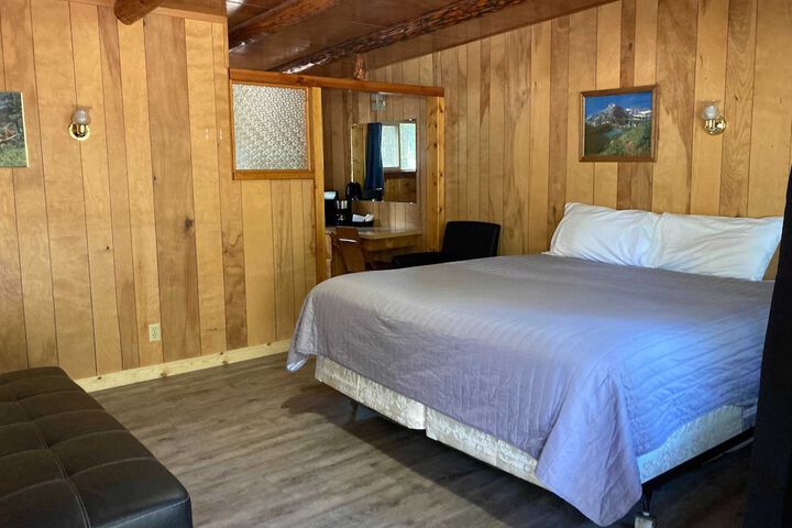Room 19 of 53