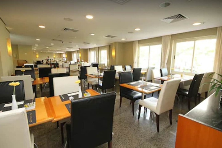 Dining Photos