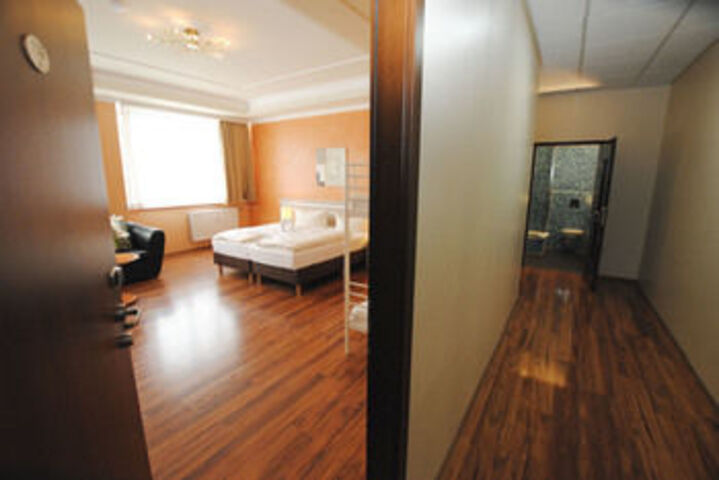 Room 54 of 81