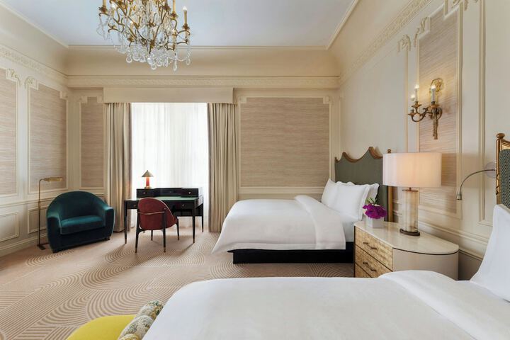 Room 43 of 119