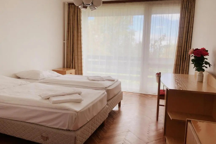 Room 2 of 12