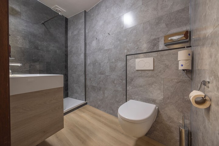Bath Interior