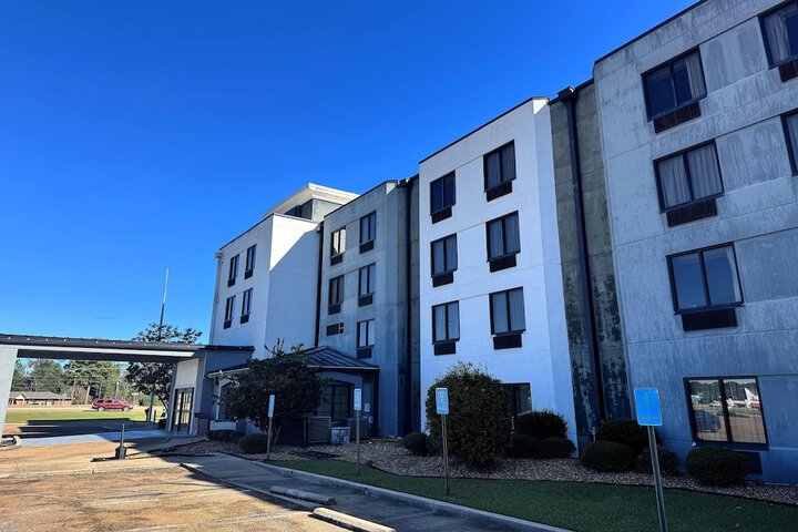 Hotel 93 of 95