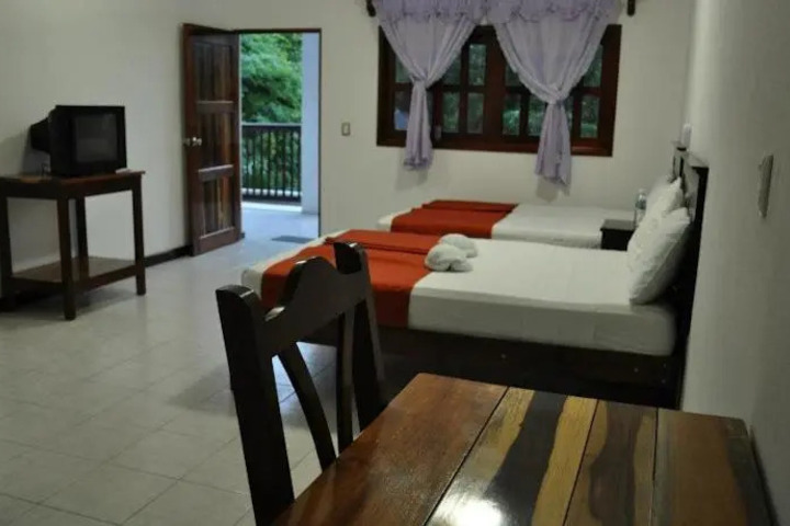 HOTEL LA CEIBA