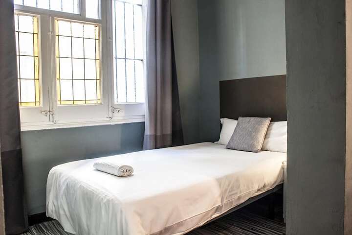 Room 17 of 51