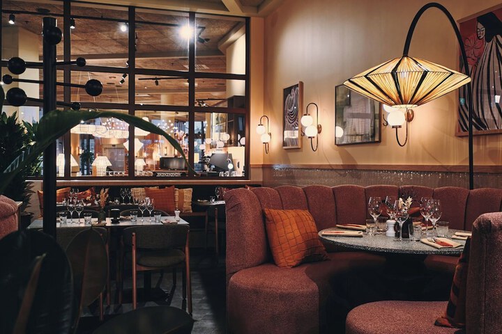 Dining 63 of 117