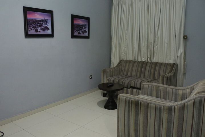 Room 15 of 30