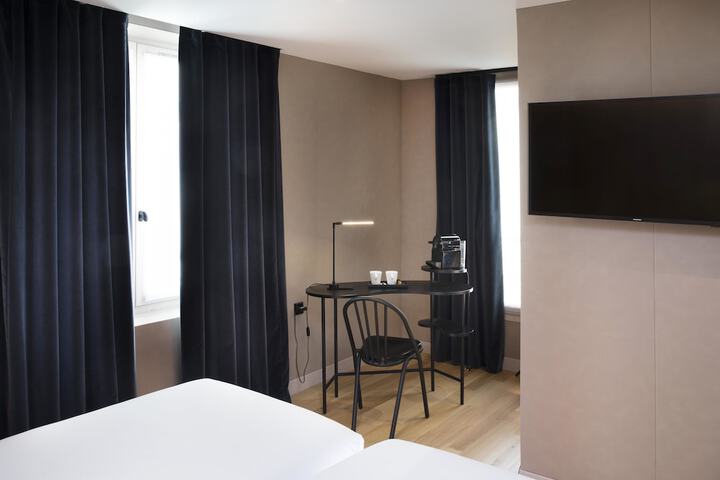 Room 6 of 39