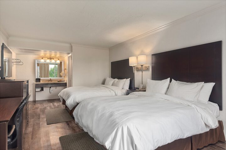 Room 9 of 39