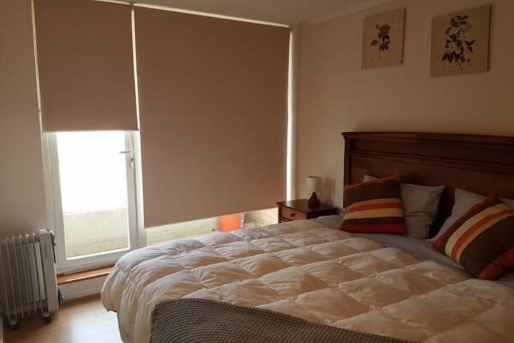 Room 4 of 10
