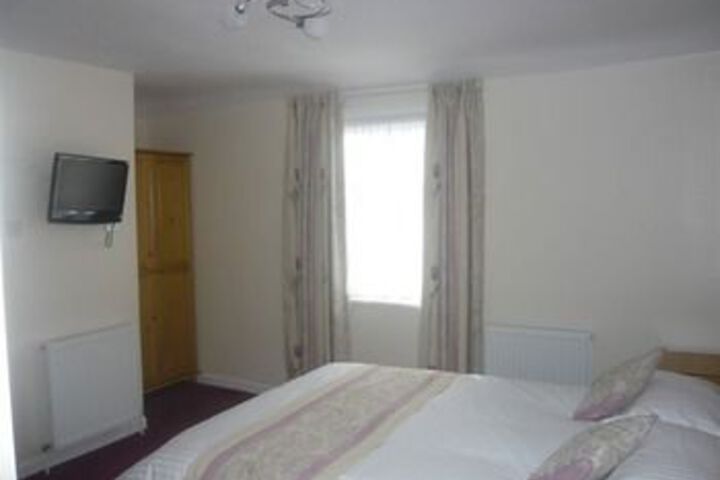 Room 5 of 24