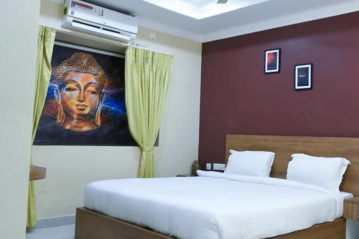 Room 9 of 39